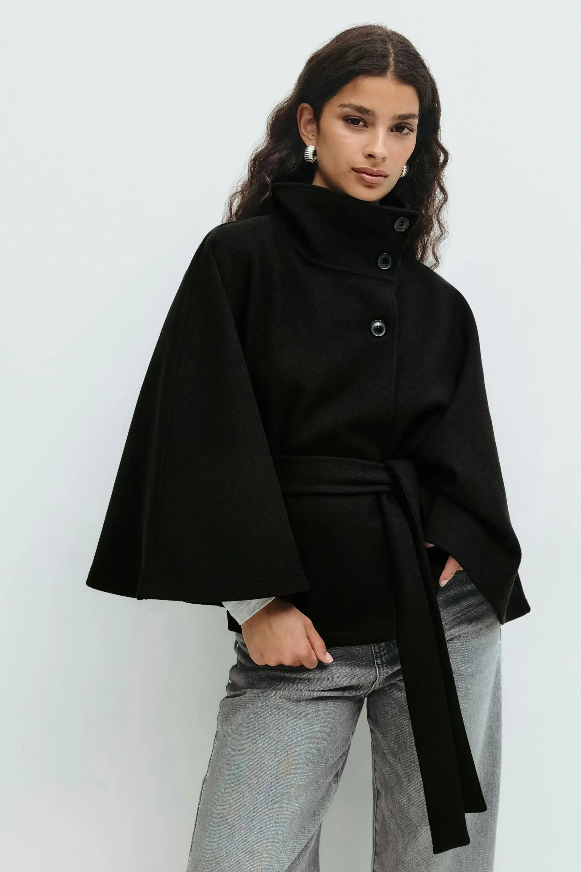 jacket with belt stand